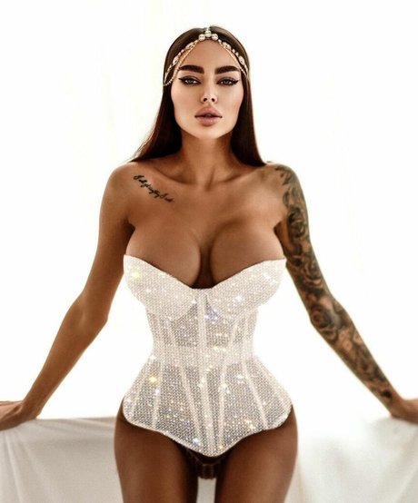 膨らみ OnlyFans アダルト 写真