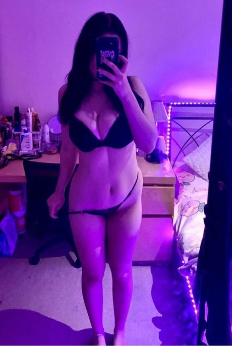 Sashadreamofficial ポルノモデル 画像