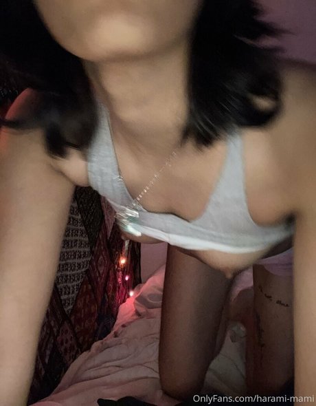 サッカーママOnlyFans セクシー裸 写真