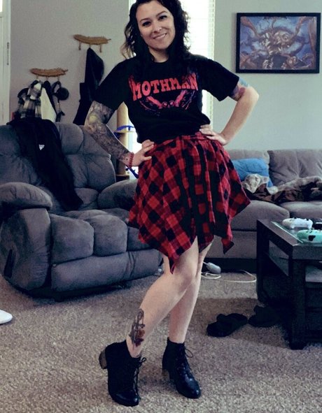 LadyDevann 無料のポルノスター 画像