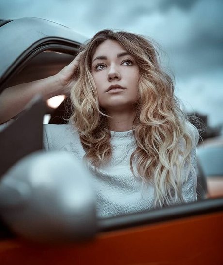 Antonell Spina 完璧なポルノスター ギャラリー