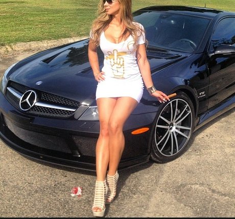 ゲイの若いOnlyFans ポルノ 画像