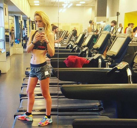 母娘オンリーファン ヌード アーカイブ