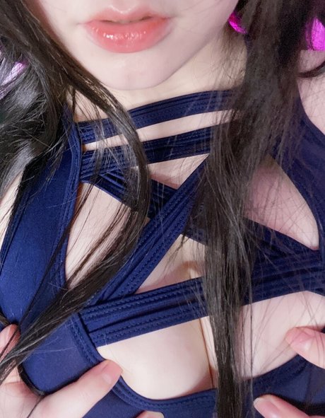 黒檀の白いチンポOnlyFans セクシー裸 写真