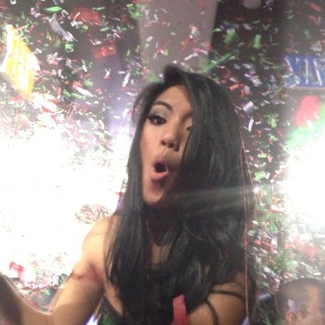 熟女ディルドOnlyFans アートヌード 画像