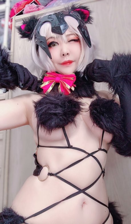 Vicky Lau 可愛いモデル 写真