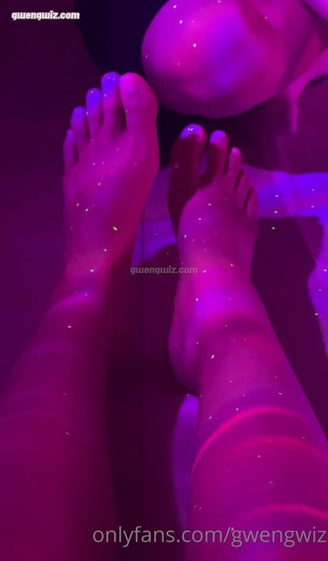 Gwengwiz ASMR エロティックなスター 画像