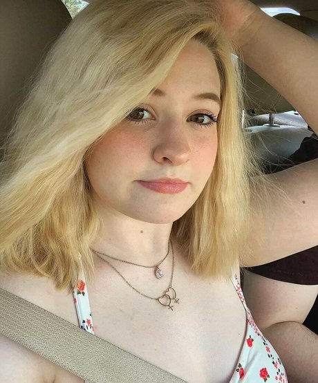 babie nicole トップポルノスター 写真