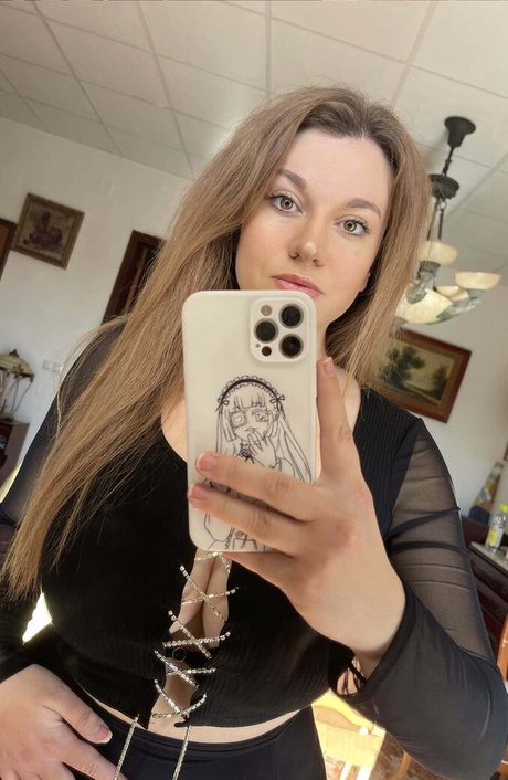 Carmen Curvy HDポルノスター 写真