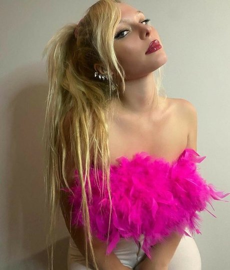 若い熟女OnlyFans 可愛い 写真