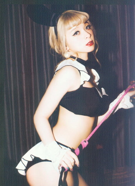 セクシーなブロンドのOnlyFans ポルノ ギャラリー