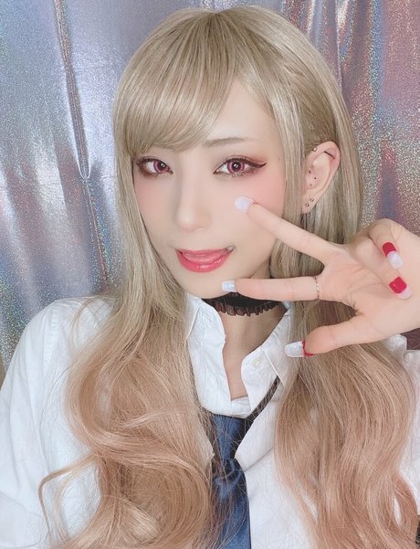 Tsunko 裸モデル 画像