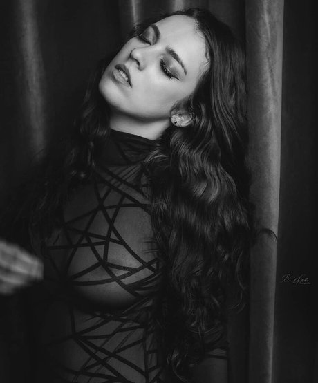 ぽっちゃりエモOnlyFans 美しい裸 ギャラリー