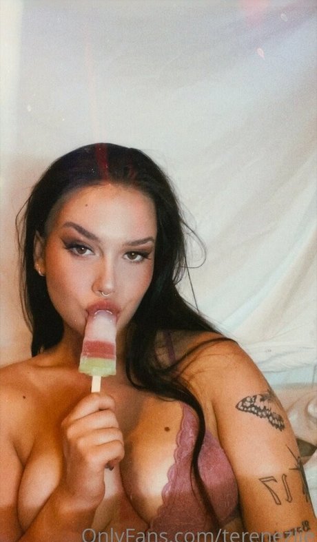 黒檀のシャワー OnlyFans ホットポルノ 写真