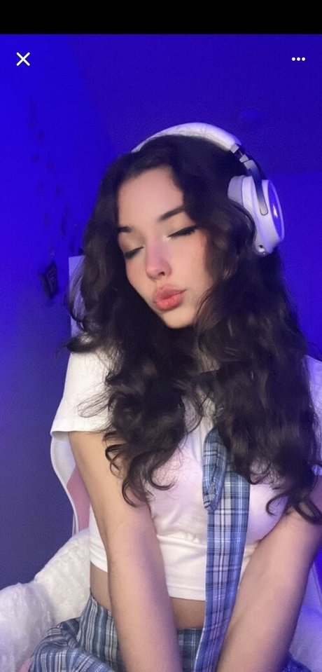 Alee babes 最高のポルノスター 画像