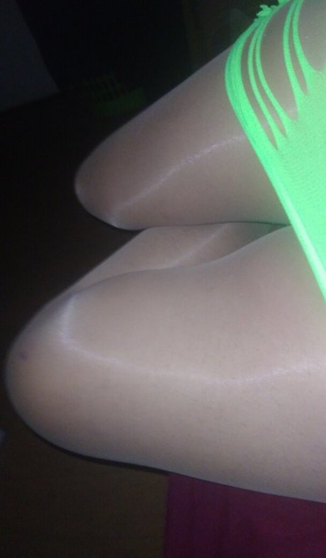 Mariam Ariday ホットなモデル 写真