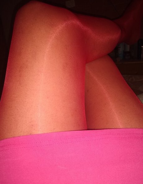 ランジェリーベイビーOnlyFans セクシー裸 写真