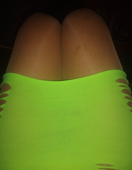 Mariam Ariday 裸のスター 写真