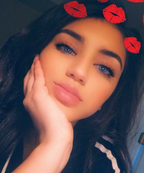 Brie Adeline ポルノスター 素敵 写真