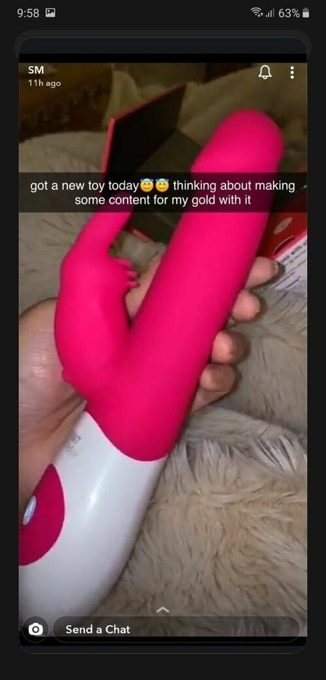 小人エボニーOnlyFans セクシーヌード 写真