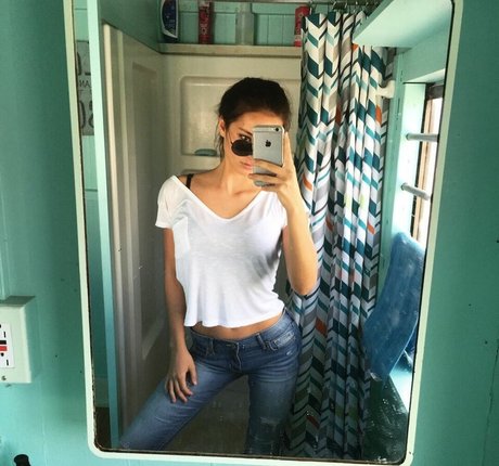 ohwhatafox ポルノスター アート 写真