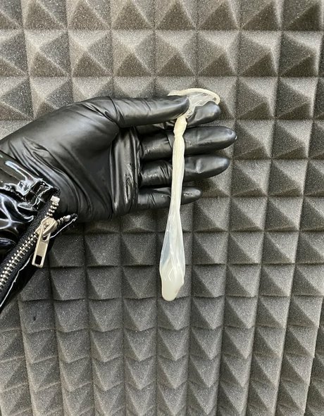 フィンドムオンリーファンズ アートxxx 画像