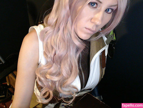 Cesil Rapture スター 裸 写真