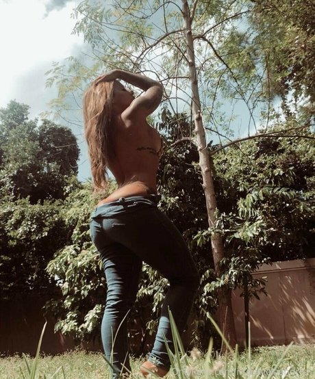 肉厚マンコOnlyFans セクシーヌード 画像