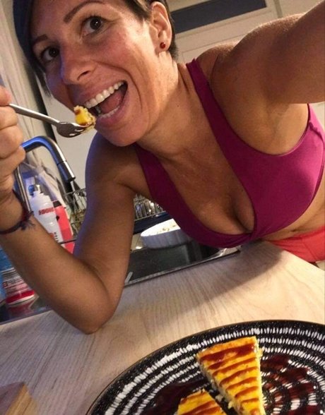 Kat Haze 完璧なスター 写真