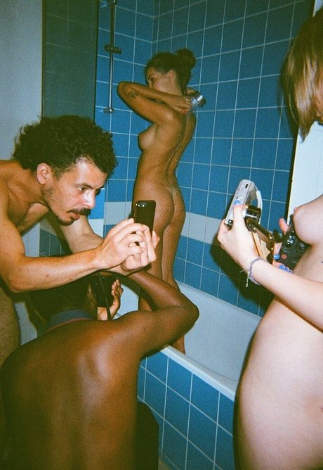 Cerise4444 セックスモデル 写真