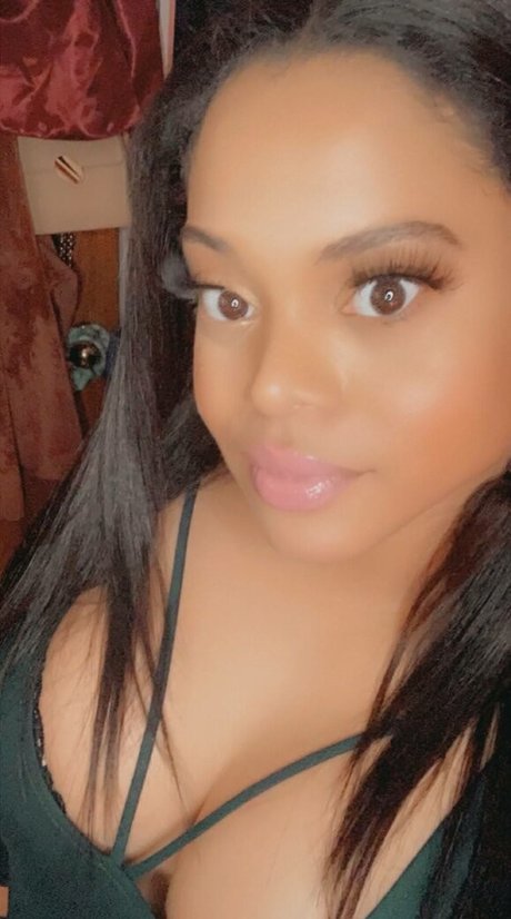 Ts Beauty Monroe スター 裸 ギャラリー