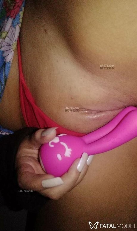 Sah Medeiros エロティック女優 画像