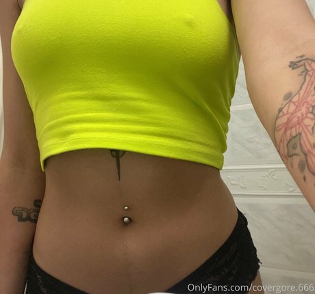 covergore 666 ポルノスター セクシー 写真