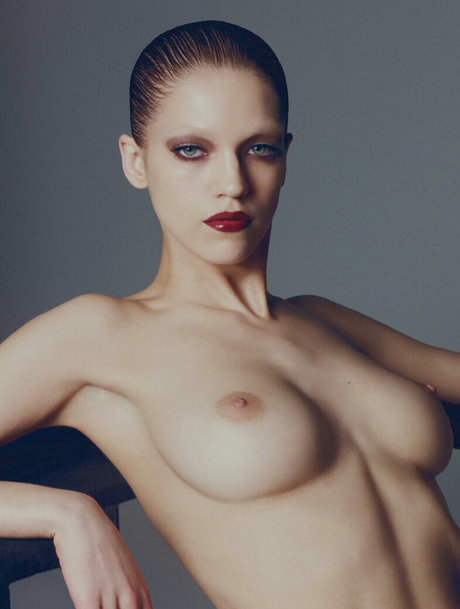 Samantha Gradoville アートスター 写真