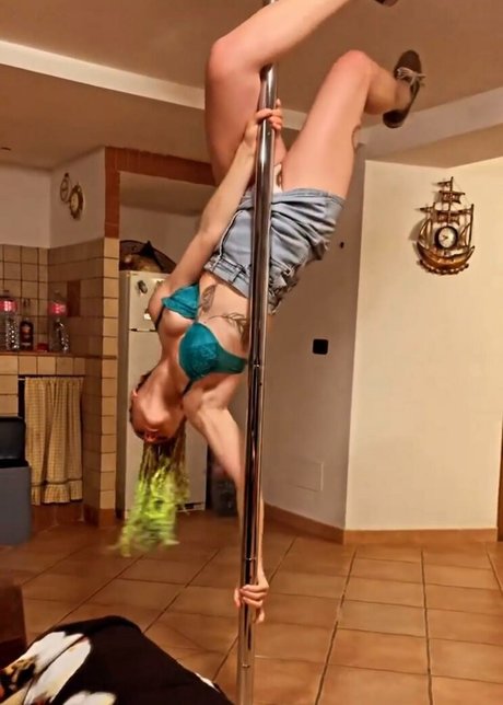 MidoriShake ポルノスター 画像