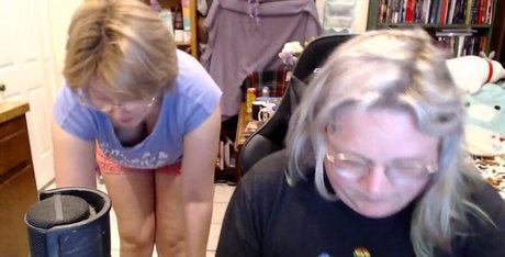 Avalon Zuercher ポルノスター エロティック 画像