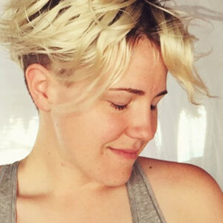 Hannah Hart 最高のモデル 画像