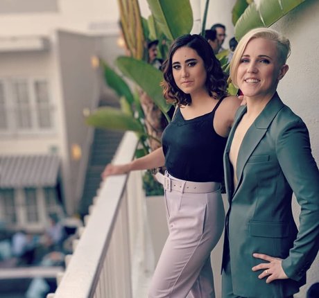 Hannah Hart ポルノモデル 画像