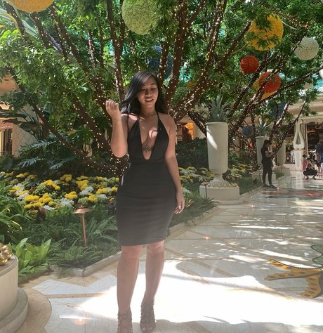 Nhi Tran セックスモデル 写真