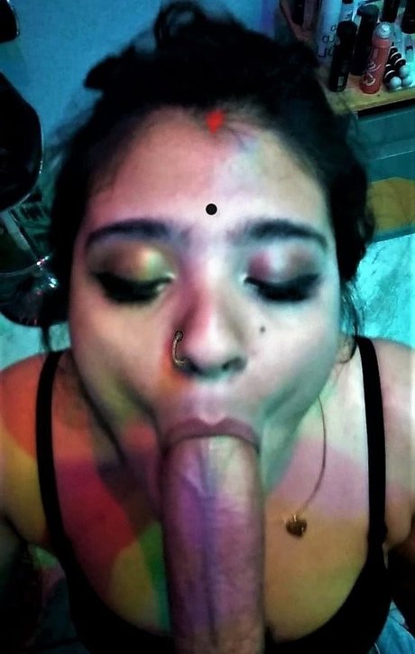 金髪ストリップOnlyFans 可愛い 画像