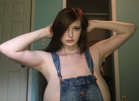 Manda Dawn ポルノ女優 写真