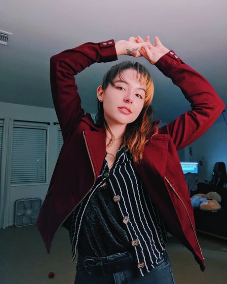 Autumn Farrell 美しいモデル 画像