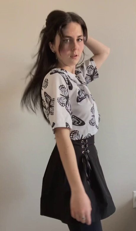 Olivia Evenstar エロティックなモデル 写真