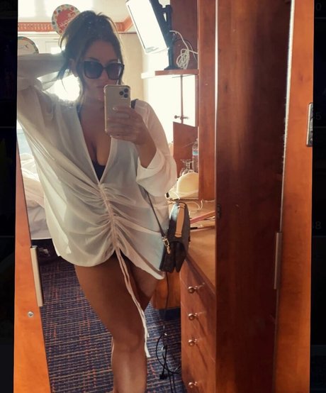 Alyssamax07 素敵な女優 写真