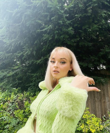 フラットオンリーファン ホットポルノ 写真