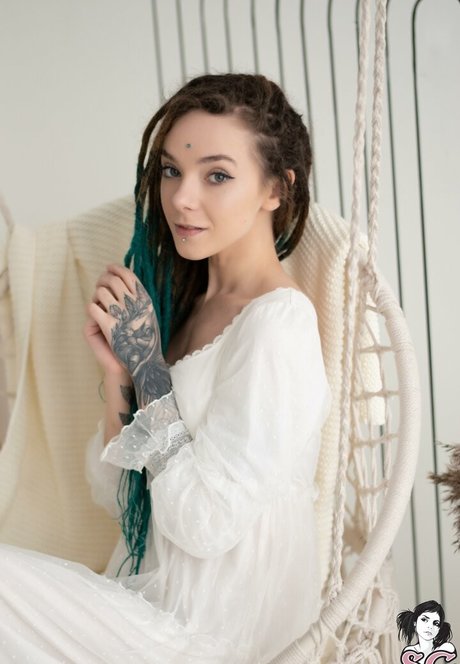 Aliceverner ヌードスター アーカイブ