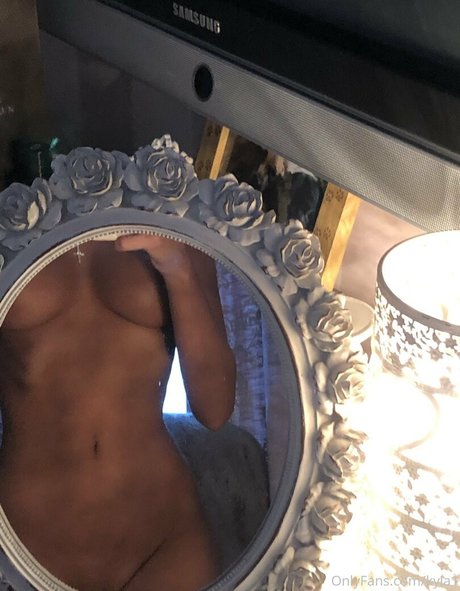 マンコを舐めるOnlyFans ホット裸 アーカイブ