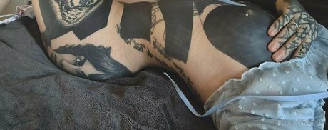 DarkAlien ポルノスター 写真