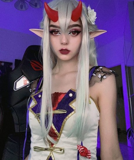 Madness Alise セクシーなスター 写真