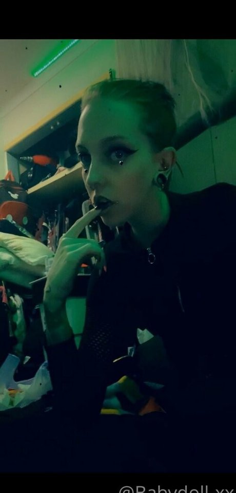 babydoll xx ホットなモデル 写真